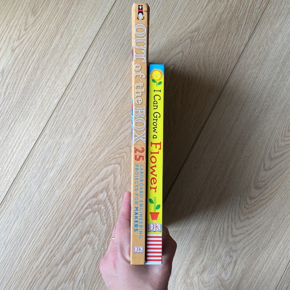 Children’s Book Bundle | Out of the Box | I Can Grow A Flower with Height Chart - Picture 8 of 8